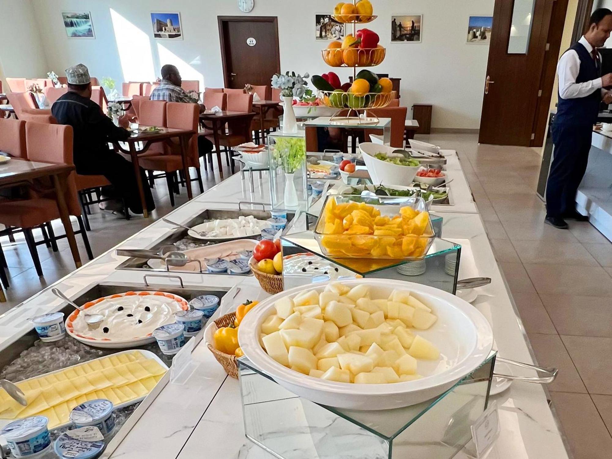 Rozana Hotel Maskat Exteriér fotografie